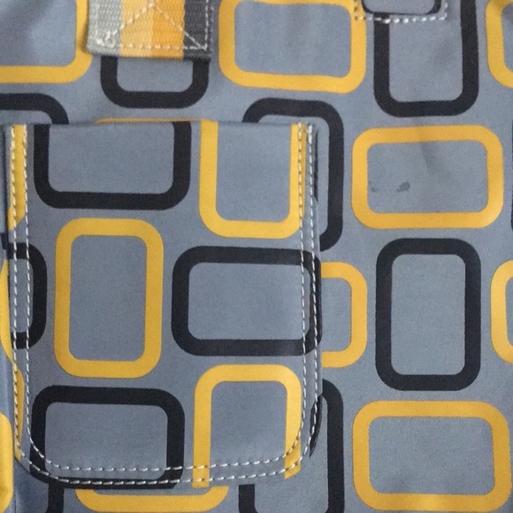 Merona Large Tote in Geometric Design - Picture 3 of 5